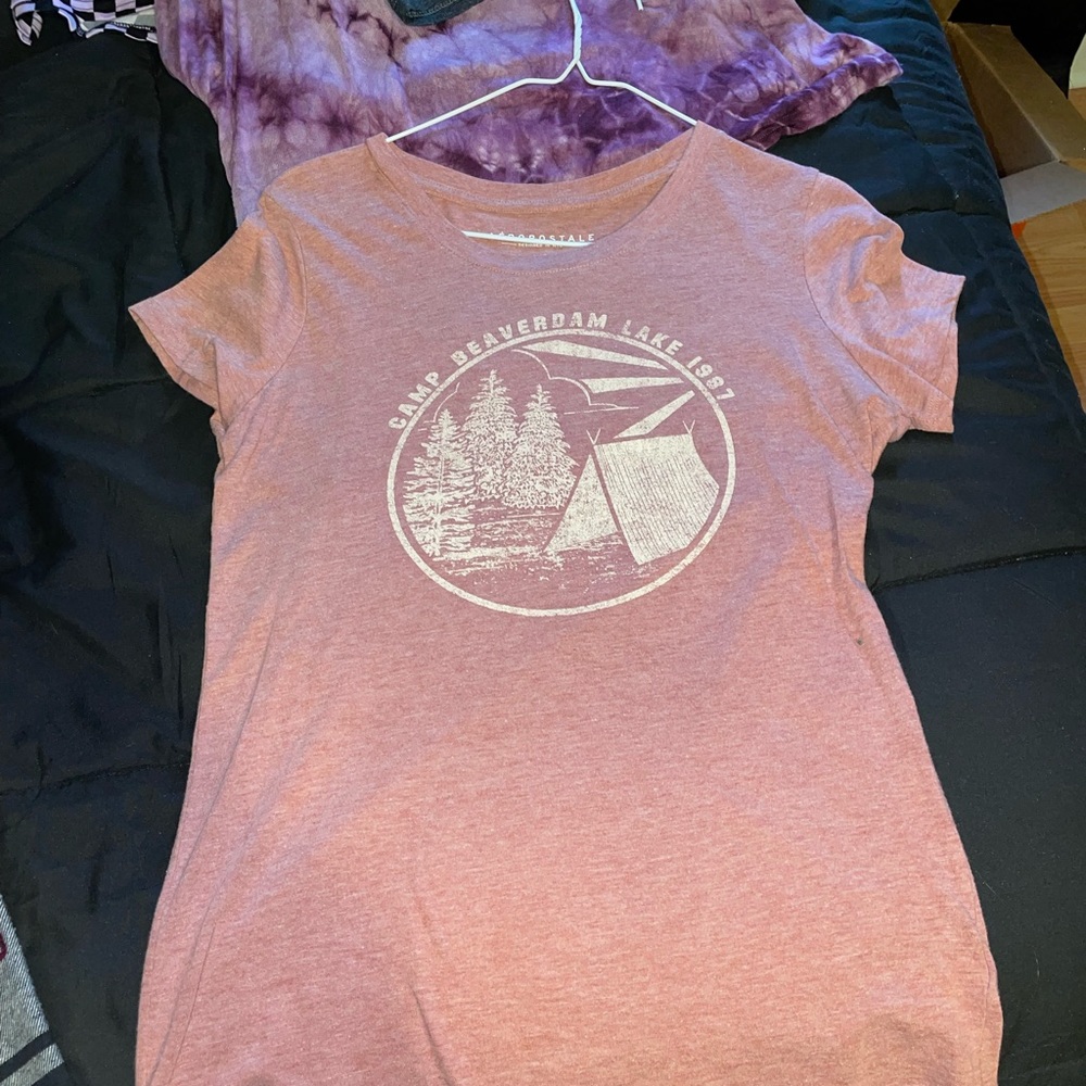 Aeropostale T-shirt Size Large. No damage.